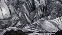 صورة تم التقاطها في  2014 لنهر فاتناجوكول في جنوب شرق أيسلندا، وهو أحد أكبر الأنهار الجليدية في أوروبا ويغطي مساحة 8400 كيلومتر مربع.