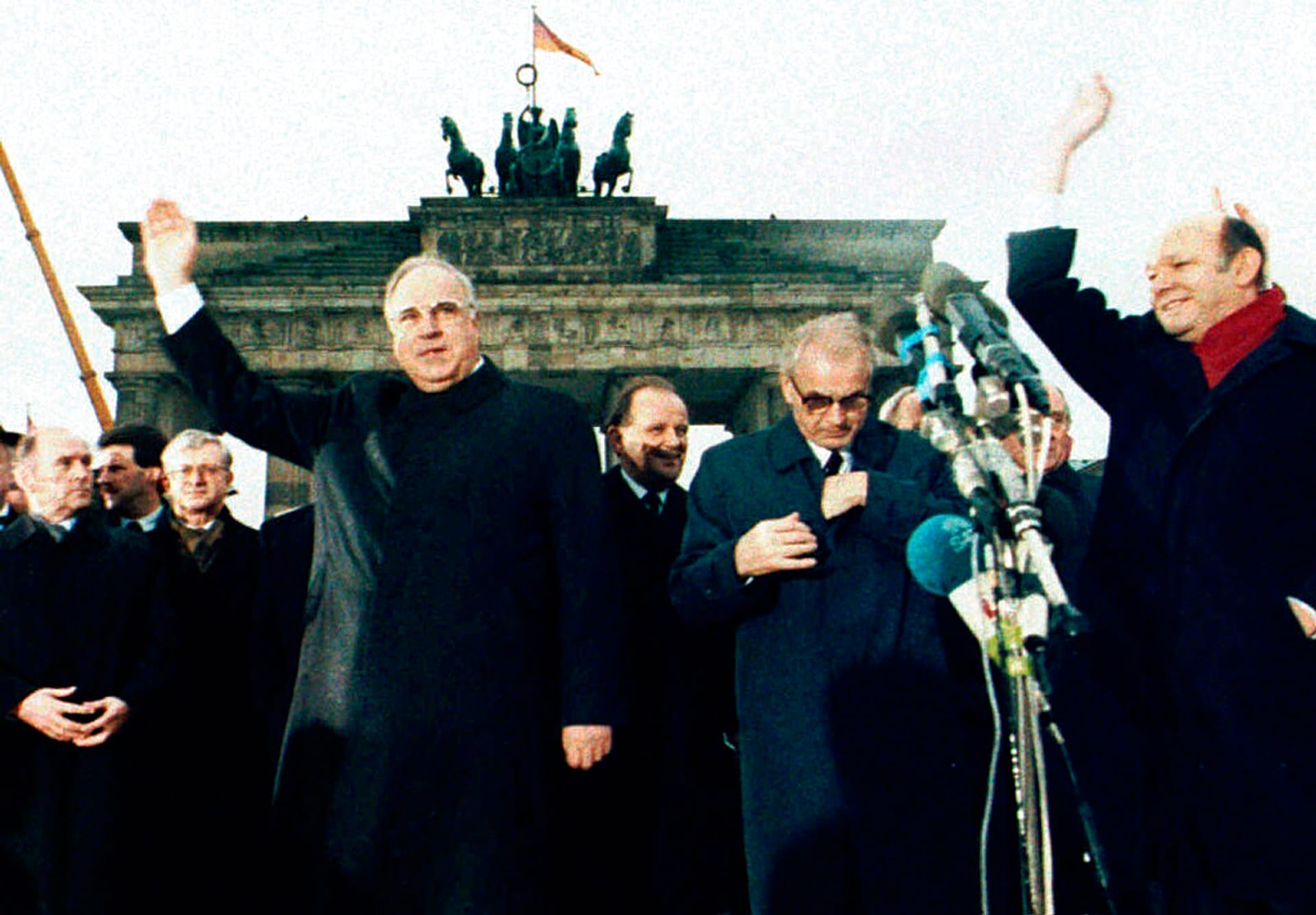 Anthony Modrow Elhunyt Hans Modrow, a kommunista Kelet-Németország utolsó ...