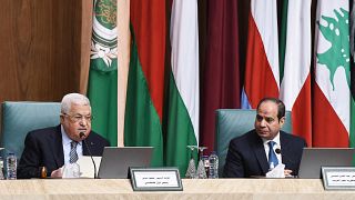 En Égypte, Mahmoud Abbas appelle à "protéger" les Palestiniens