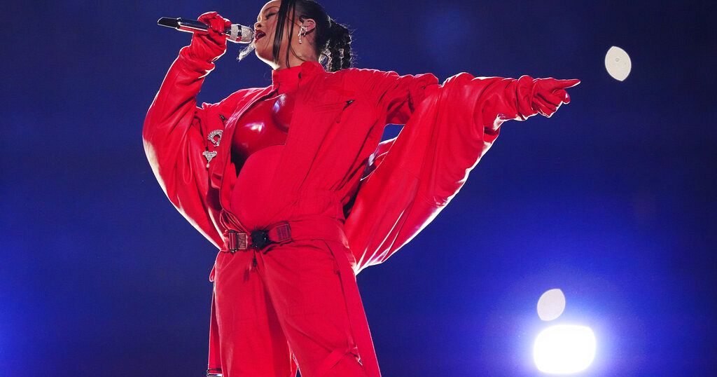 Rihanna will sing ‘Lift Me Up’ at the Oscars next month