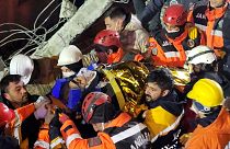 Még hétfőn is találtak túlélőt a romok alatt Törökországban