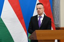 Szijjártó Péter külgazdasági és külügyminiszter beszél az Ivica Dacic szerb külügyminiszterrel tartott sajtótájékoztatón 2023. január 10-én