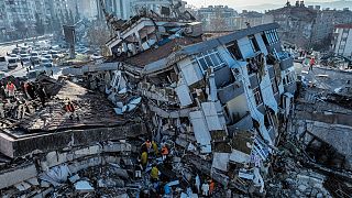  بناية مدمرة في مدينة كهرمان مرعش التركية بعد الزلزال.