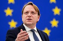 Olivér Várhelyi, der EU-Kommissar für Nachbarschaft und Erweiterung: „Wie viele Idioten sind noch übrig?"