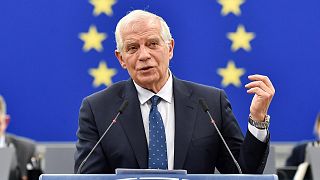 Enquanto Alto Representante para a Segurança e Política Externa, Borrell dá muita importância a negociações "por todos os meios" para obter um acordo de paz