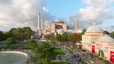  Discover Istanbul's buzzing cultural centre and historical heritage