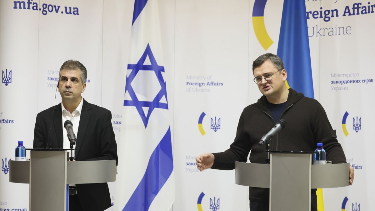 Eli Cohen izraeli és Dmitro Kuleba ukrán külügyminiszter kijevi sajtótájékoztatója