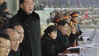 زعيم كوريا الشمالية وابنته يحضران بطولة ألعاب رياضية