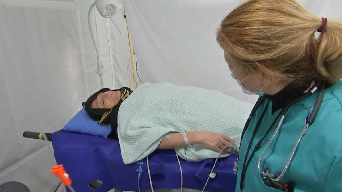 Dans l'hôpital de campagne dressé à Kirikhan par les secouristes belges de B-Fast - Capture d'écran d'une vidéo VRT