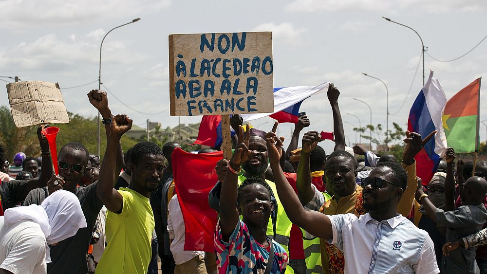 Burkina Faso : la France doit se retirer – Ouagadougou veut travailler plus étroitement avec la Russie