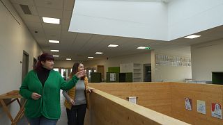 Ein lettisches Gymnasium will den Horizont seiner Schüler erweitern