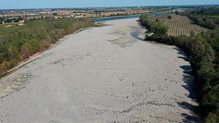 عکس آرشیوی از خشک شدن رودخانه پو در ایتالیا (تابستان ۲۰۲۲)