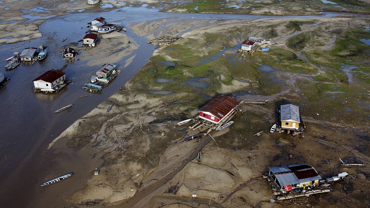  فيضانات وانهيارات أرضية في البرازيل 