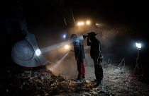 Arama kurtarma ekipleri Kahramanmaraş'ta bir kepçede canlı belirtisi arıyor