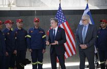 Ο υπουργός Εξωτερικών των ΗΠΑ Άντονι Μπλίνκεν συναντάται με μέλη της ΕΜΑΚ