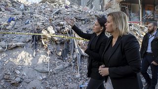 Almanya Dışişleri Bakanı Baerbock ile İçişleri Bakanı Feaser deprem bölgesini ziyaret etti