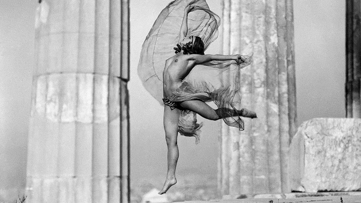 Η Ρωσίδα χορεύτρια Elizaveta (Lila) Nikolska στην Ακρόπολη, Νοέμβριος 1930