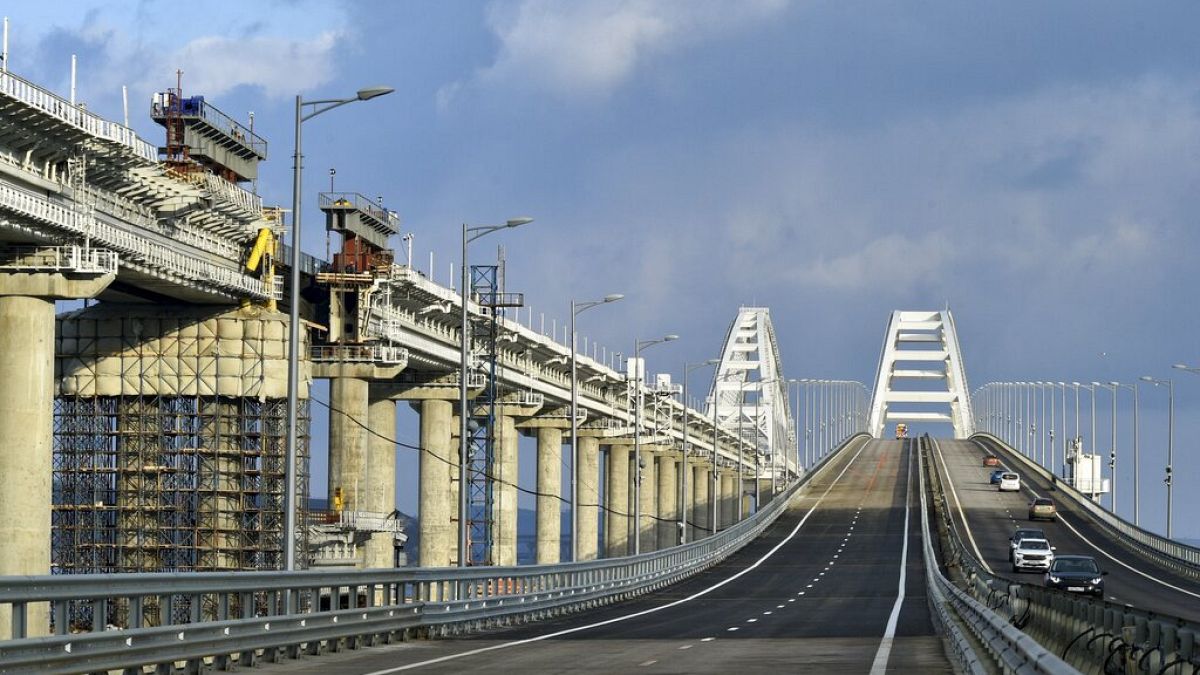 Die Krim-Brücke über die Kertsch-Stra´ße verbindet das russsische Festland mit der Halbinsel Krim, die Russland 2014 annektierte