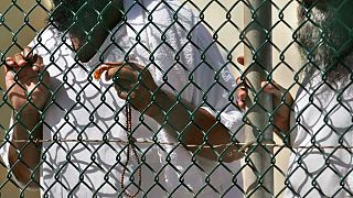 ABD, Guantanamo'da 20 yıl tuttuğu 2 Pakistanlı mahkumu ülkelerine iade etti