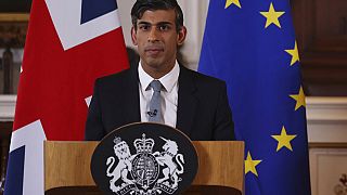 A brit kormányfő bejelenti a windsori keretmegállapodást