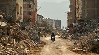 دمّر الزلزال آلاف المباني في سوريا وتركيا