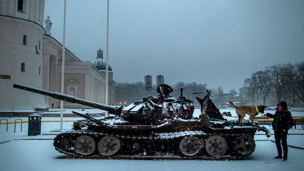 Kovos Vilniuje po gėlių padėjimo ant sunaikinto rusų tanko