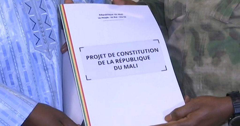 Mali les pouvoirs du président accrus dans le projet de Constitution