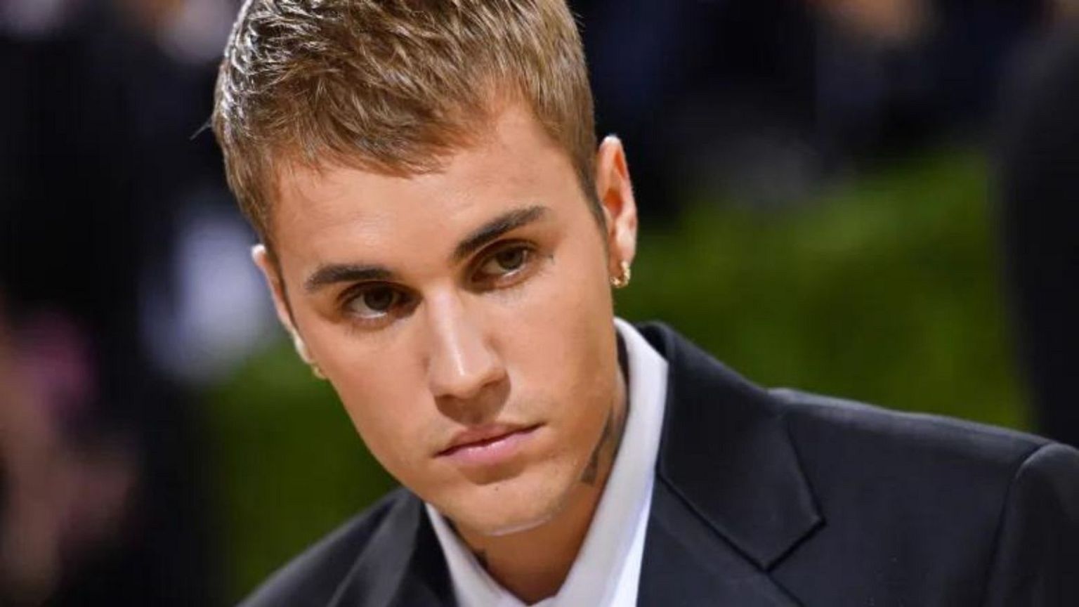 Justin Bieber cancels remaining tour dates following health issues