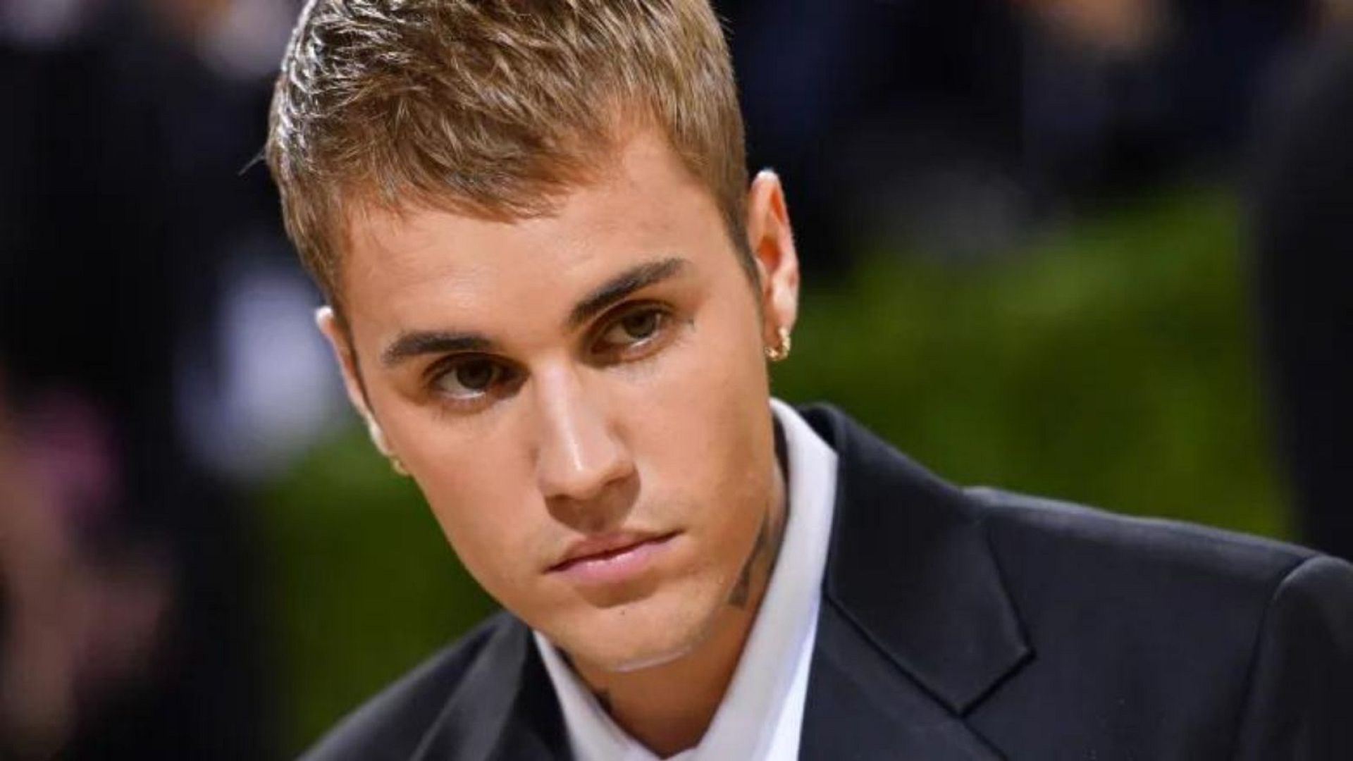 Justin Bieber Cancels Remaining Tour Dates Following Health Issues ...