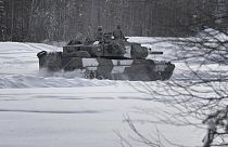 Des chars Leopard 2 en Suède, le 24.02.2023.