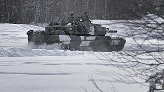 Des chars Leopard 2 en Suède, le 24.02.2023.