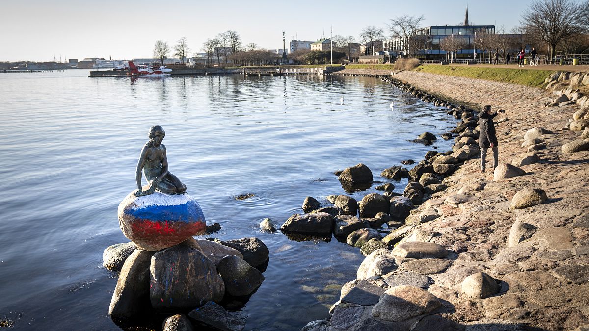 Copenhagen’s Little Mermaid statue vandalised with the Russian flag 