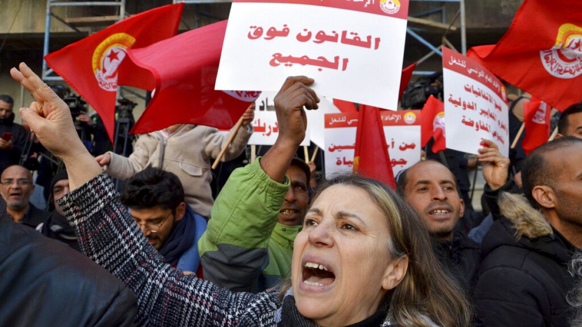 Tuniszi tüntetés az elnök ellen