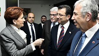 İYİ Parti Genel Başkanı Meral Akşener (solda), ABB Başkanı Mansur Yavaş (sağda) ve İBB Başkanı Ekrem İmamoğlu (sağ 2) ile görüştü