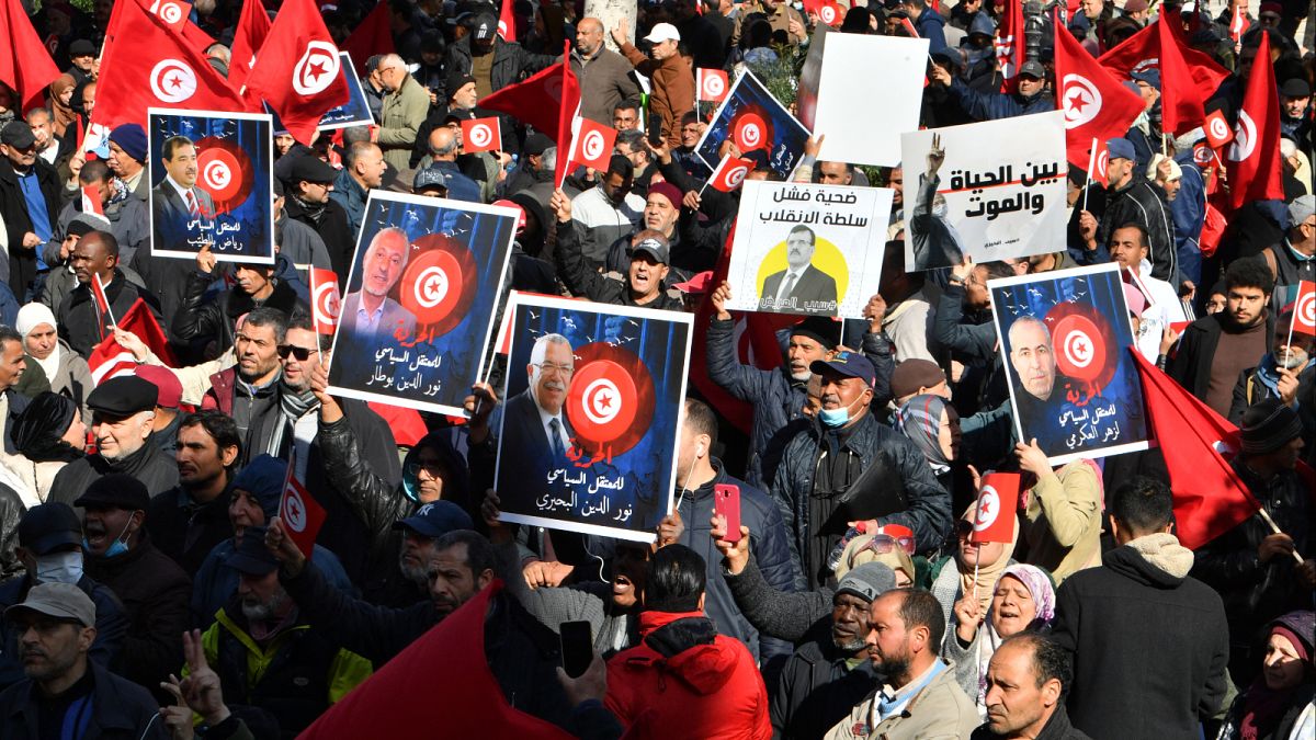 تونسيون يتحدون حظر الاحتجاجا 05/03/2023