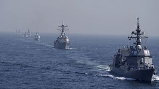 Varios barcos de la armada china
