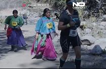 شاهد: مئات العدائين يشاركون في النسخة الـ 20 من ألترا ماراثون كابالو بلانكو في المكسيك