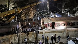 مقتل 4 أشخاص وجرح 23 آخرين في حادث قطار قليوب في دلتا النيل شمال القاهرة، 7 مارس 2023.