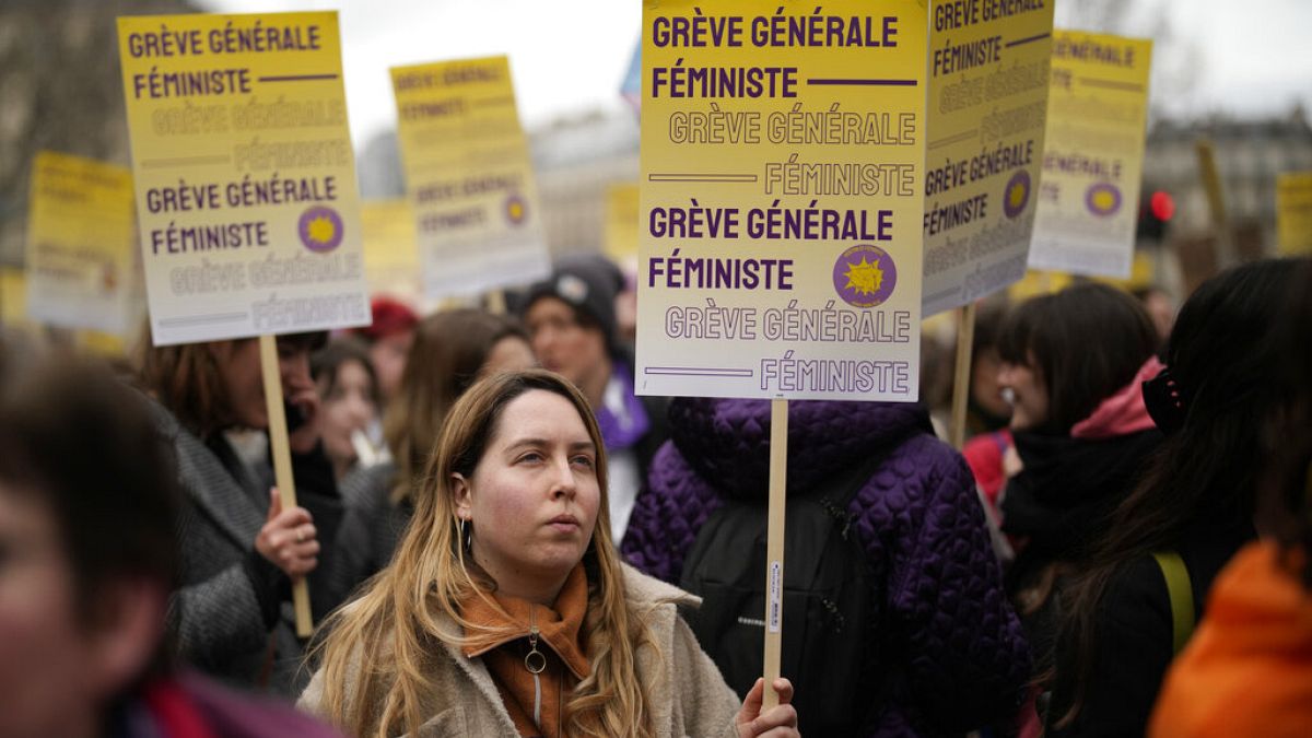 "Женский день" на протестах против пенсионной реформы