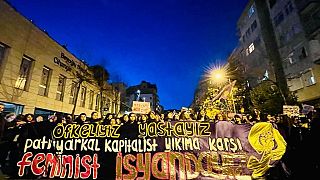 Dünya Kadınlar Günü kapsamında İstanbul'da "Feminist Gece Yürüyüşü" yapıldı.