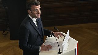 Emmanuel Macron veut inscrire la liberté d'avorter dans la Constitution