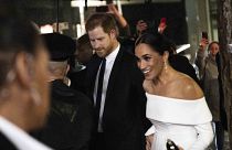 Prens Harry ve eşi Meghan