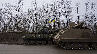 تستمر القوات الأوكرانية في مقاومة الحصار الروسي