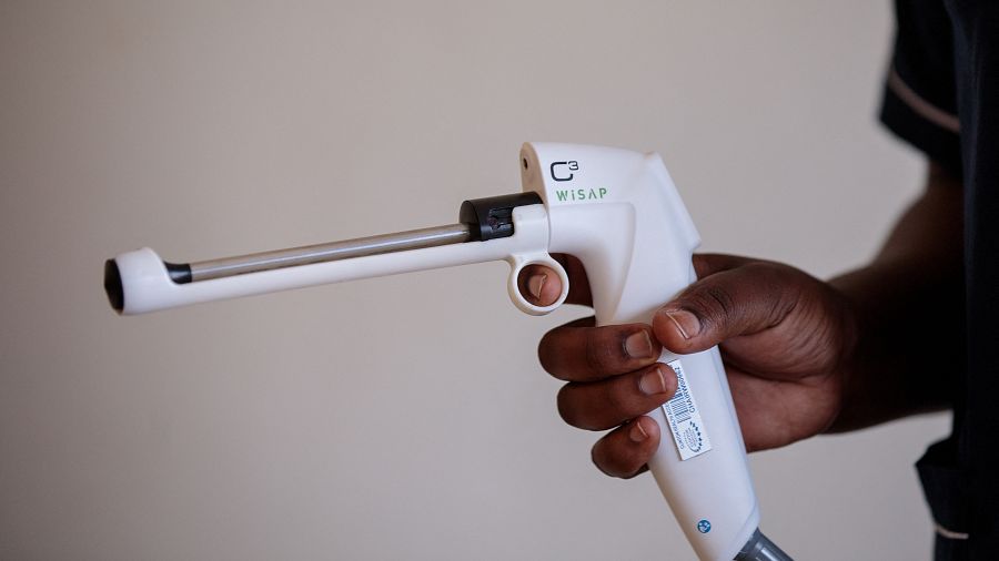 Rwanda : un traitement technologique contre le cancer fait ses preuves |  Africanews