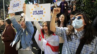 Молодежь вышла под лозунгом "Мы - Европа!"