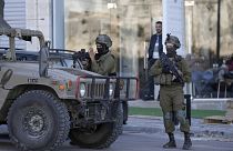 Izraeli katonák a ciszjordániai Nablus közelében