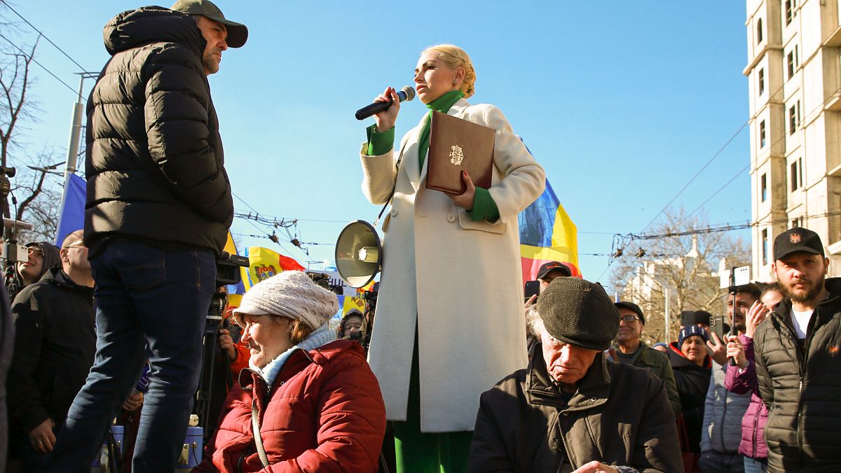 Marina Tauber, vice-présidente du parti moldave prorusse Shor lors d'une manifestation à Chisinau, en Moldavie, dimanche 12 mars 2023.