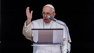 Ferenc pápa igehirdetés közben