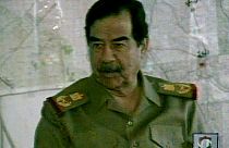 Saddam Hussein appare alla tv di Stato irachena. (7.4.2003)