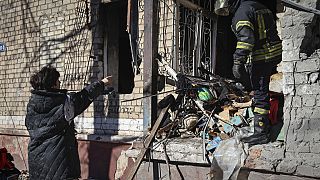 Zerstörtes Wohnhaus in Kramatorsk in der Ukraine